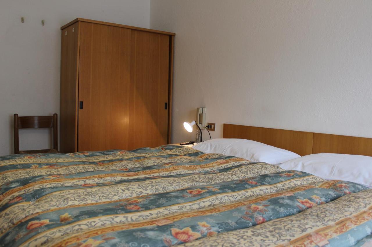 Garni Hirsch Hotell Canazei Eksteriør bilde