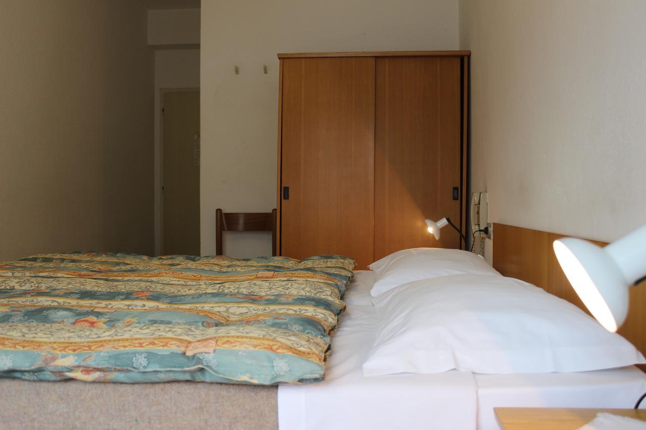 Garni Hirsch Hotell Canazei Eksteriør bilde