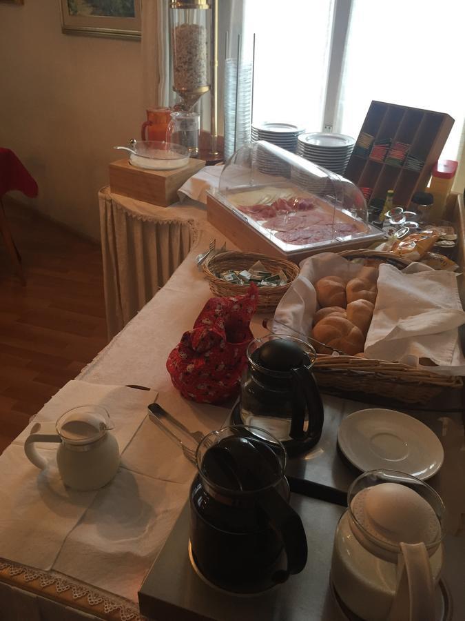 Garni Hirsch Hotell Canazei Eksteriør bilde